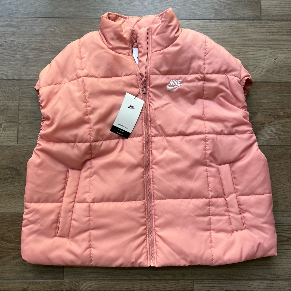 Nike Sportswear Women's M Classic Puffer Therma-FIT Loose Vest Pink FB7679-618